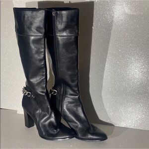 Harolds black boots